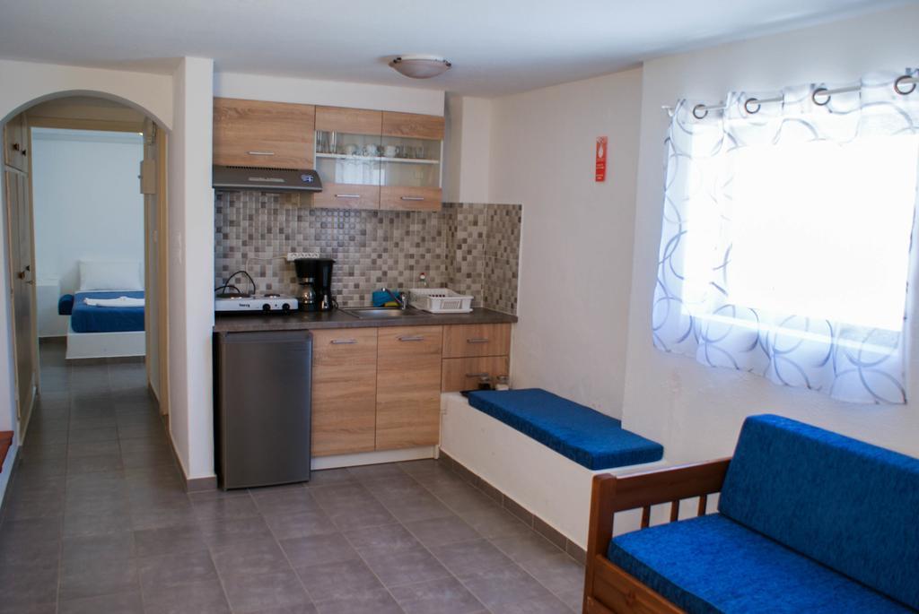 Blue Era Apartments Batsíon Extérieur photo